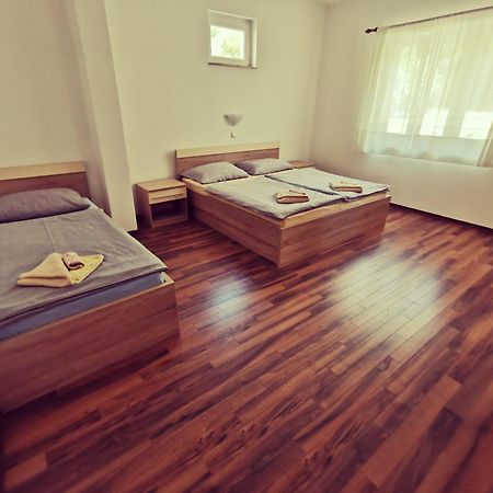 Haus Maro Daire Supetarska Draga Oda fotoğraf